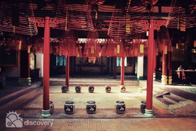 Inside Phuc Kien Assembly - Hoi an tour