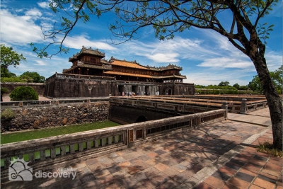 Hue Noon Gate - Complex of Hue monuments - Hue City Tour