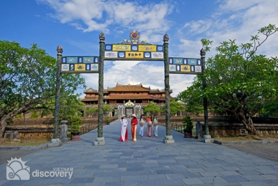 The Noon Gate at Hue Royal Citadel - Things to do in Hue