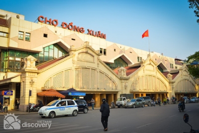 Dong Xuan Market - places to visit in Hanoi