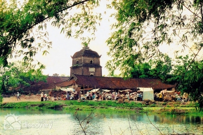 The ancient Dau Pagoda - tours in Hanoi
