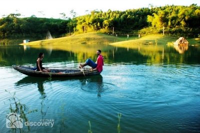 Thac Ba Reservoir in Vu Linh - Vietnam sightseeing tour