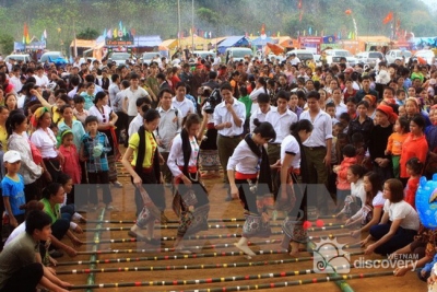 Nhay Sap of Thai people - Vietnam ethnic tour