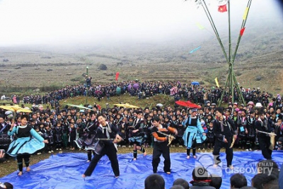 Spring singing festival - Traveling to Sapa mountainous region Vietnam