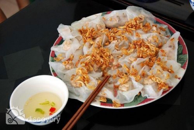 Delicious rolled rice pancake in Hanoi - Hanoi traditional food tour