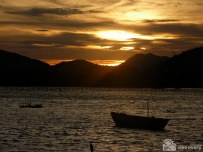 Sunset on Lang Co Beach - Hue day tours