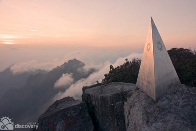 Conquering Fansipan Mountain - Sapa discovery tour