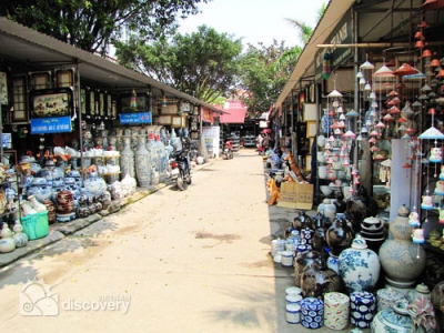 Bat Trang Pottery Village Tet 2014 - day tour from Hanoi