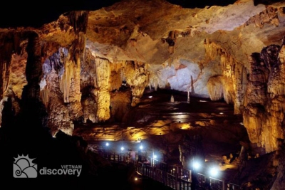 Paradise Thien Duong Cave in Phong Nha Ke Bang  - Vietnam central heriatge tour