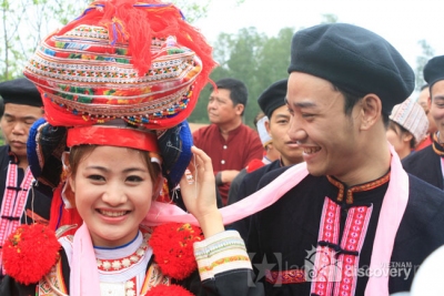 bridalwear of Dao ethnicity groups Vietnam Northern Tour