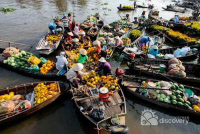 Phong Dien floating market -  things to do in Can Tho Mekong tour