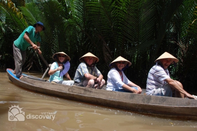 Mekong sampan boat ride - Mekong delta tour