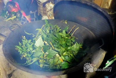 Red Dao Sapa Tour herbal bath remedy