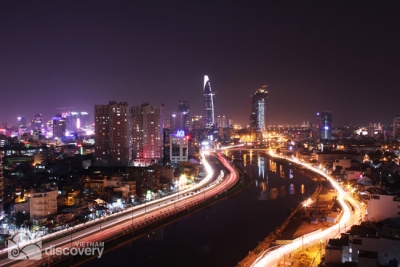 Explore Saigon at night on speedboat - Ho Chi Minh day tour