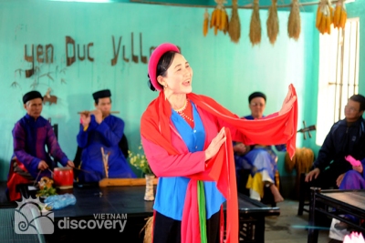Traditional singing performance in Yen Duc Village - Halong tours from Hanoi