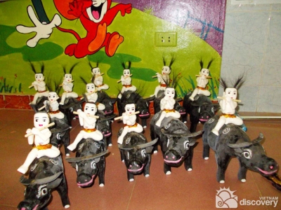 Water puppets at astisan Liem's house - Hanoi day trip