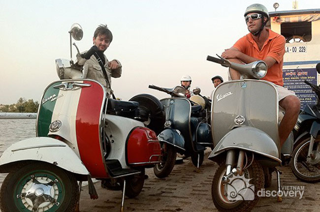 Half-Day Around Mekong Delta Vietnam by Old Vespa